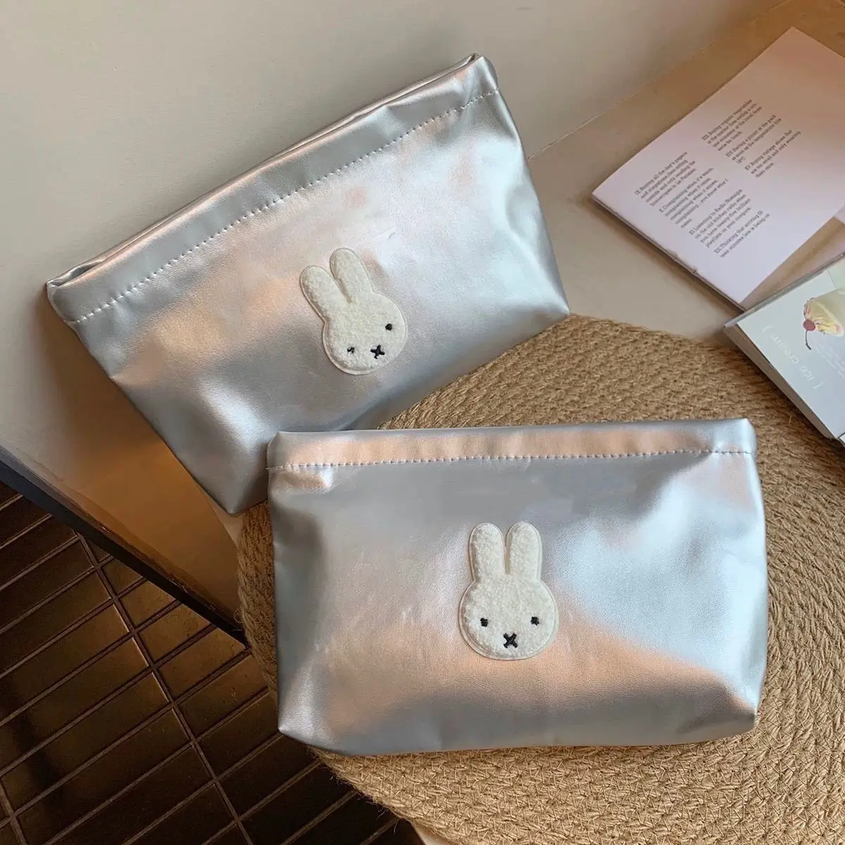 만화 이미지 미피 화장품 가방 휴대용 대용량 세면도구  - Women Bags Medium Size 리뷰 및 가격